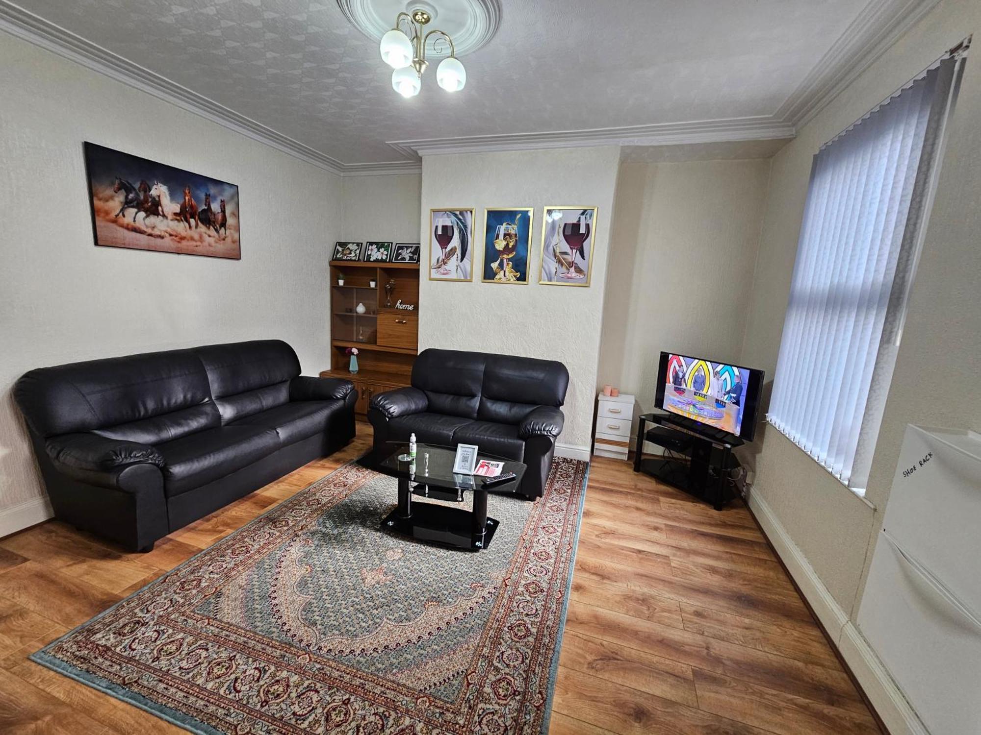 Hotel Bright Sunny, Double Bed With Garden, Tv And Wi-Fi Leeds  Exterior foto
